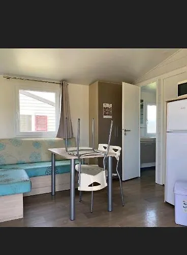 Le Phare D'opale Iv, G6 Camping *